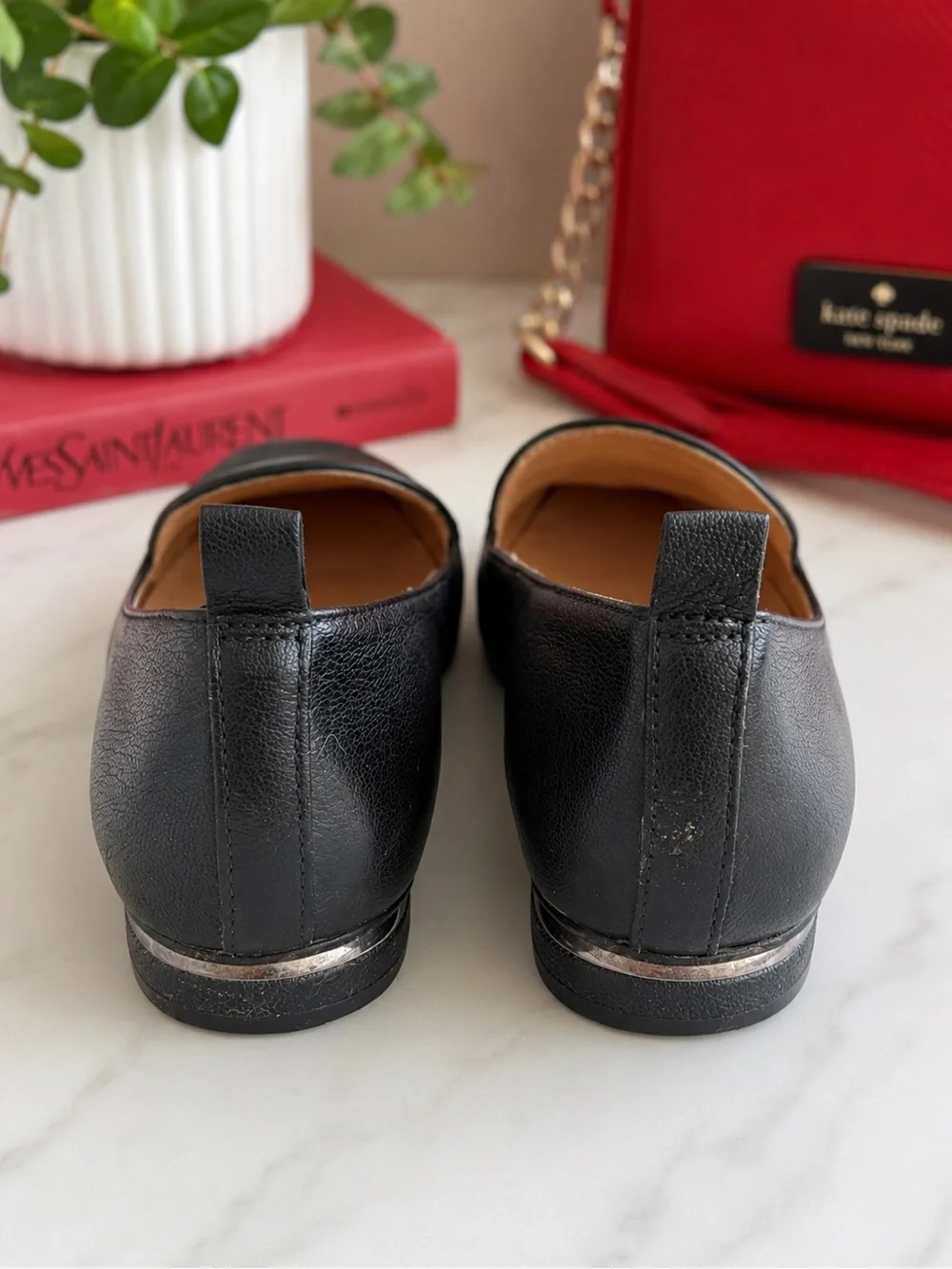 Franco Sarto Black Pointed Leather Flats GUC size 7-1/2